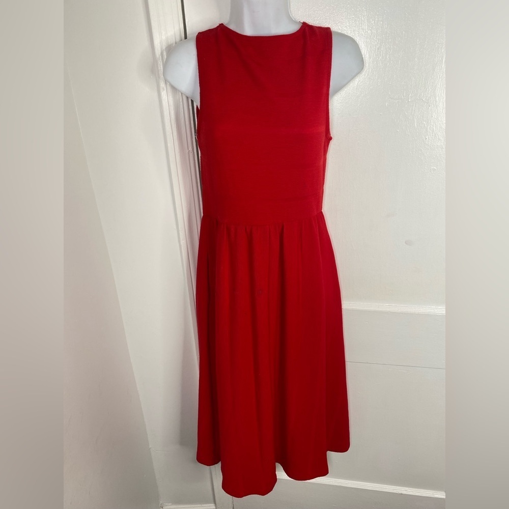 Draper James NWOT RSVP Chic Red Sleeveless Midi Dress with Pockets